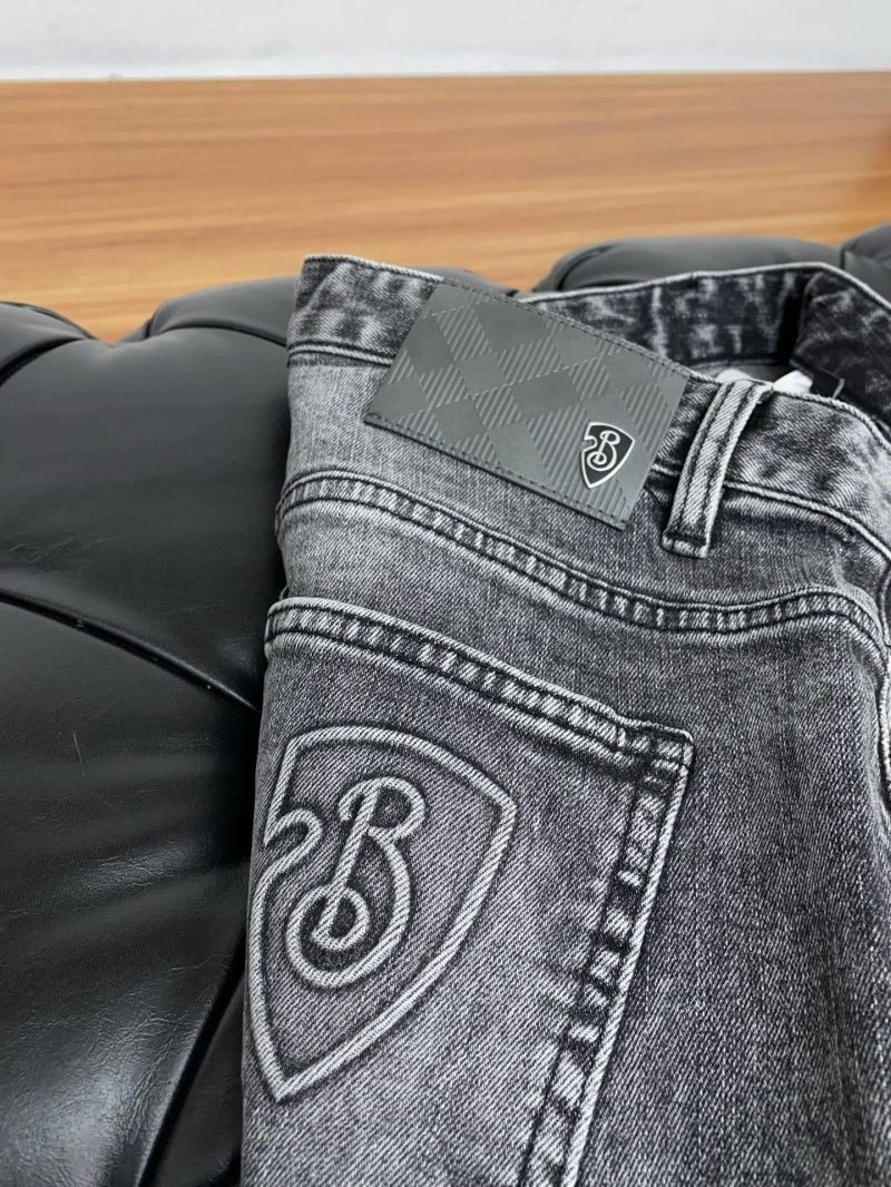 UrbanChic Burberry Jeans 101789