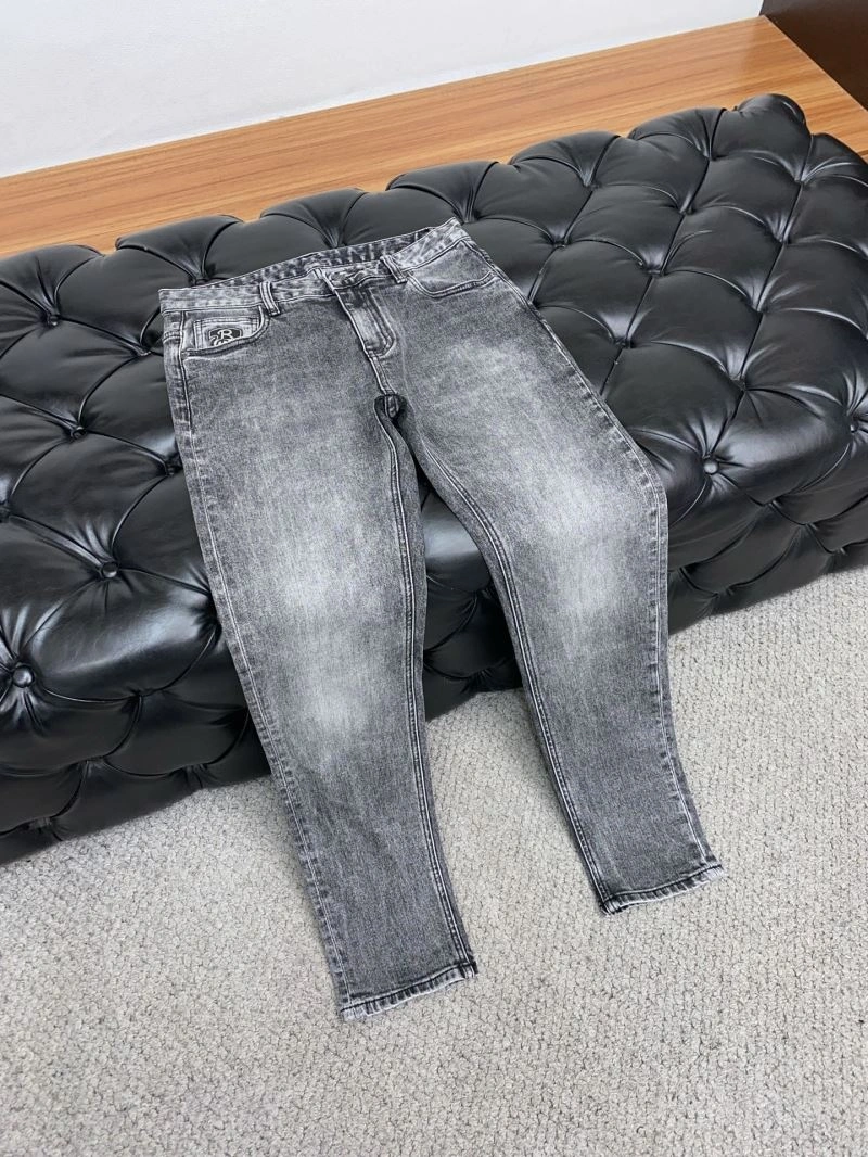 UrbanChic Burberry Jeans 101789