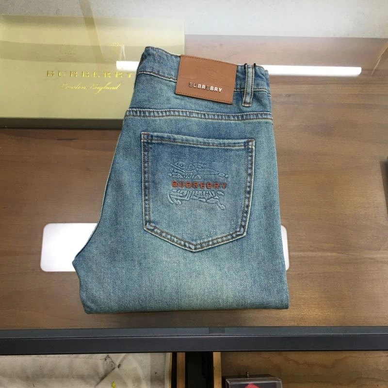 Elegant Burberry Jeans 101780