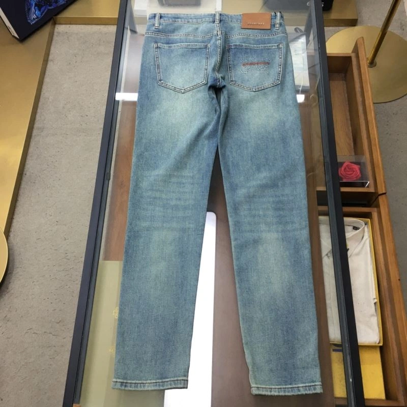 Elegant Burberry Jeans 101780