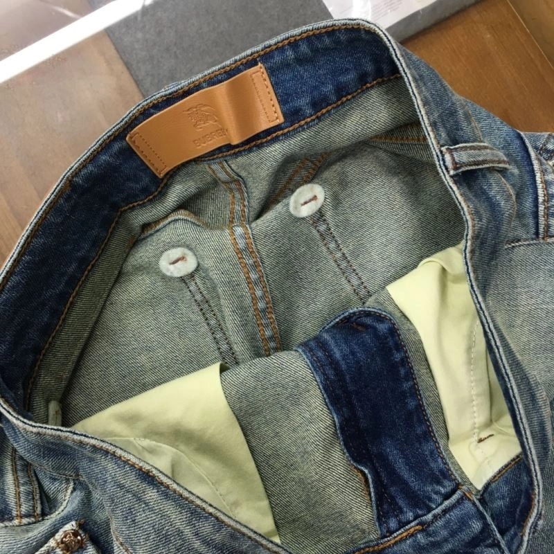 Elegant Burberry Jeans 101780