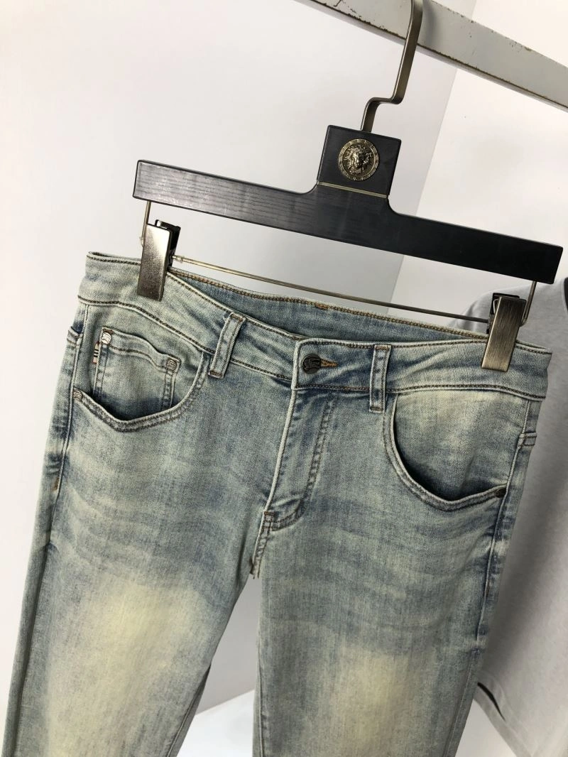 Timeless Burberry Jeans 101778