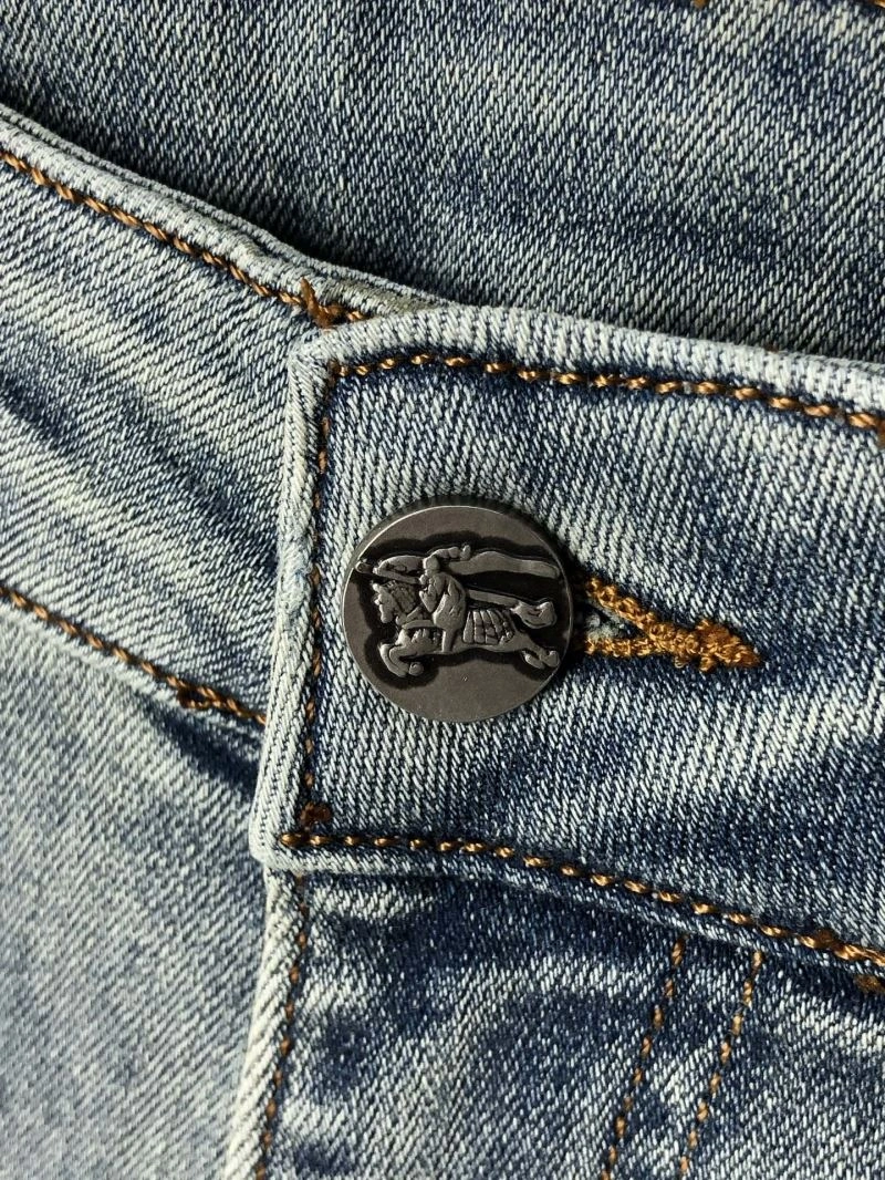 Timeless Burberry Jeans 101778