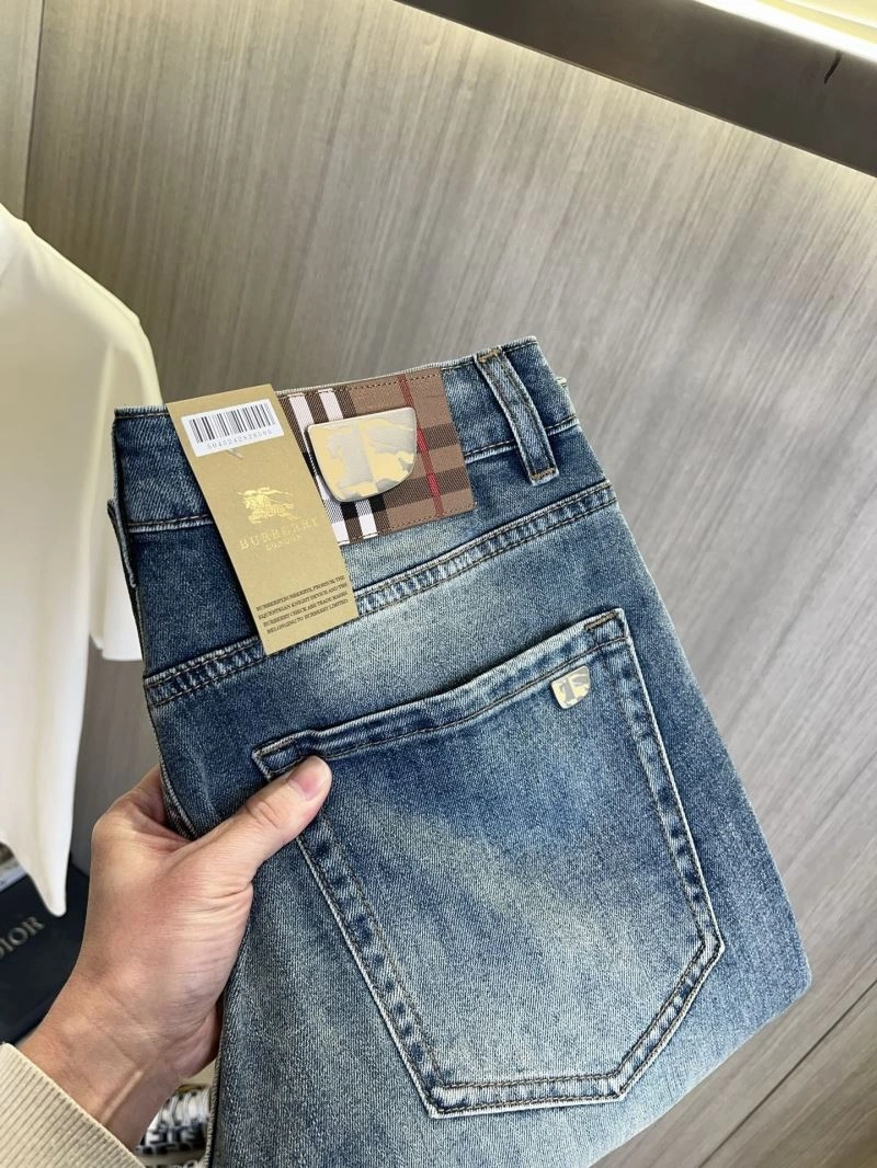 Versatile Burberry Jeans 101345