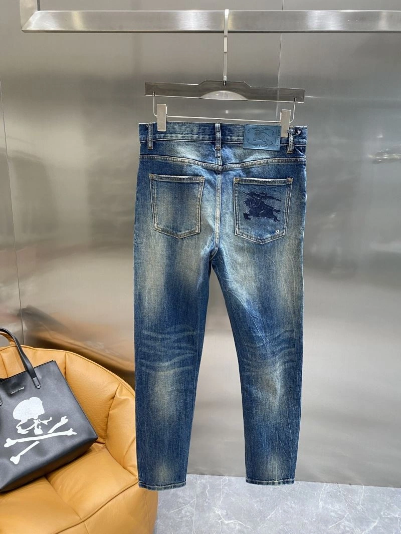 Effortless Burberry Jeans 101373