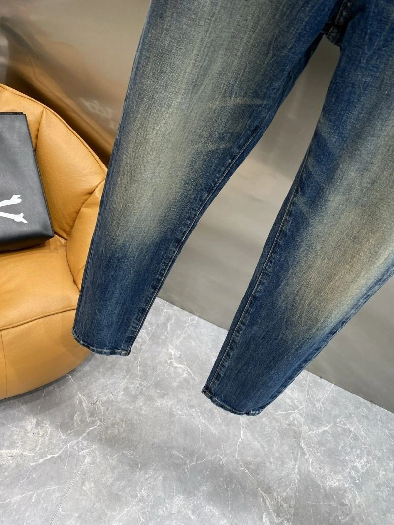 Effortless Burberry Jeans 101373