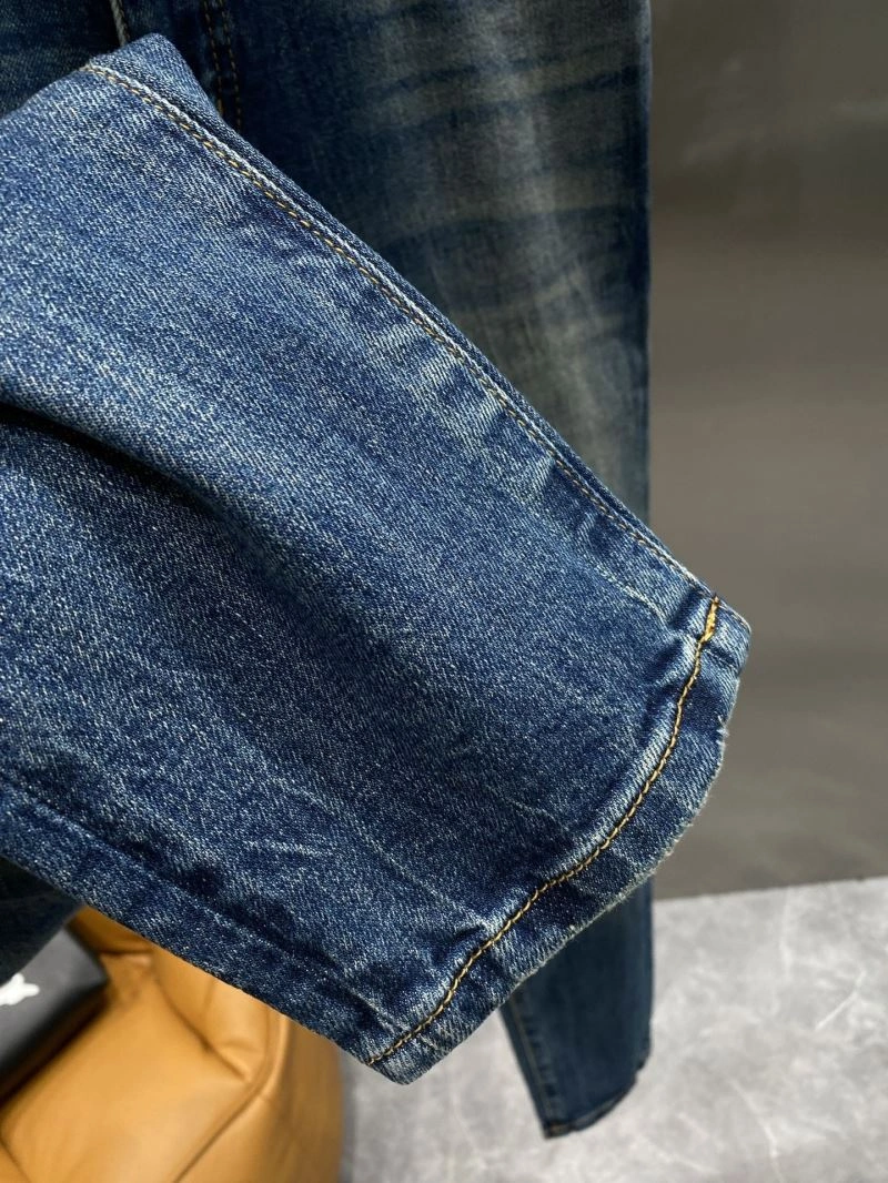 Effortless Burberry Jeans 101373