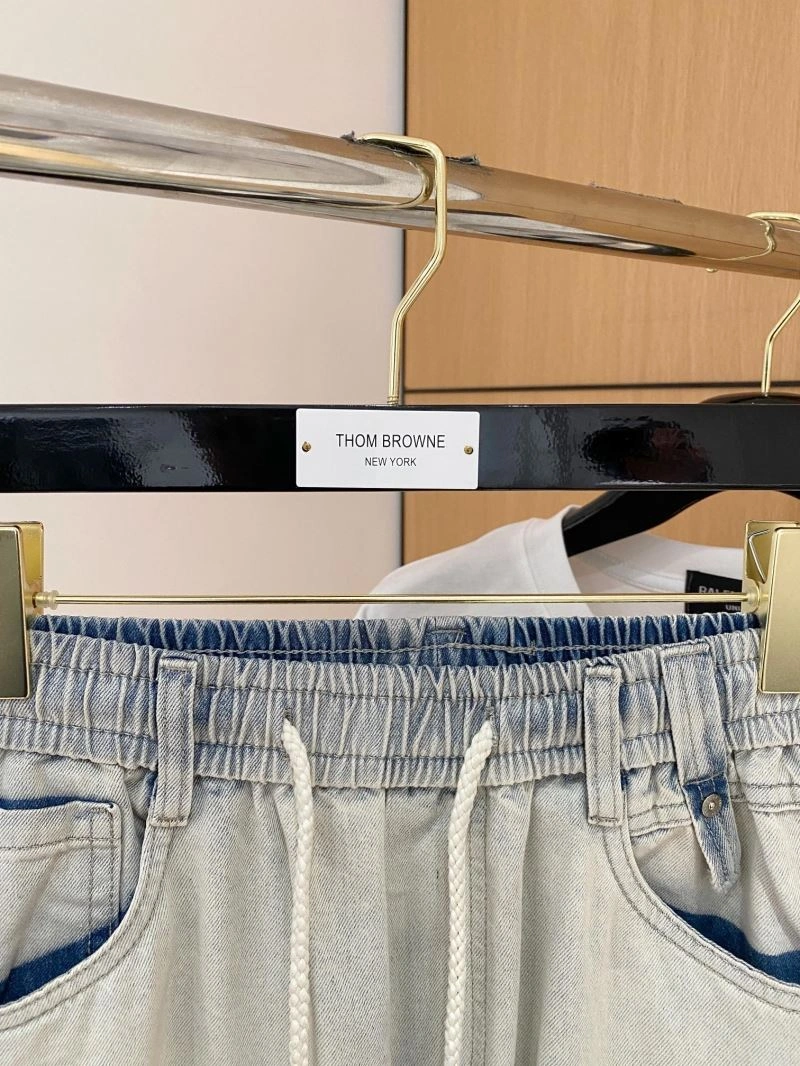UrbanChic Burberry Jeans 101301