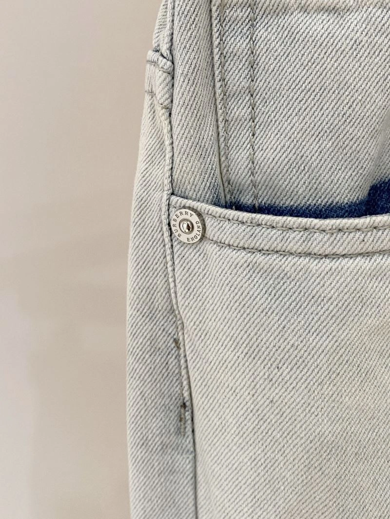 UrbanChic Burberry Jeans 101301