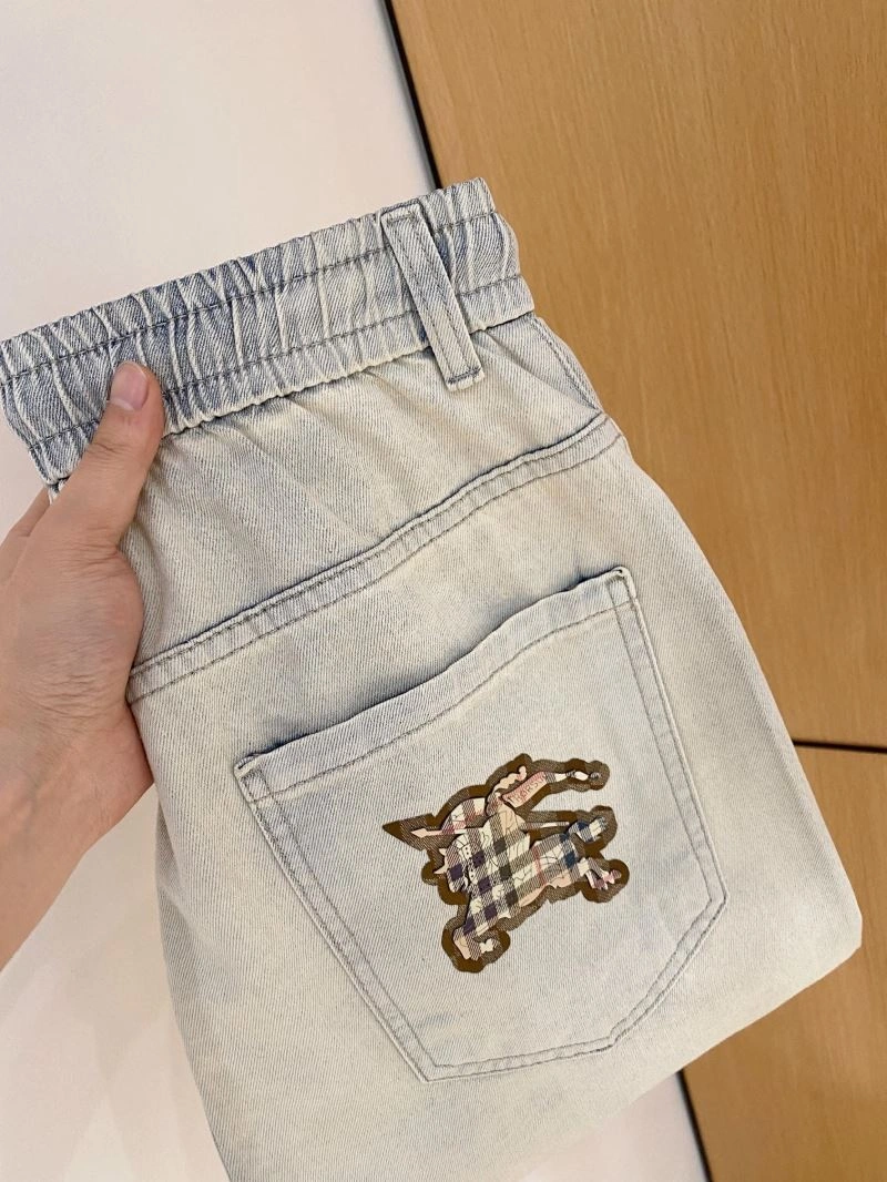 UrbanChic Burberry Jeans 101301