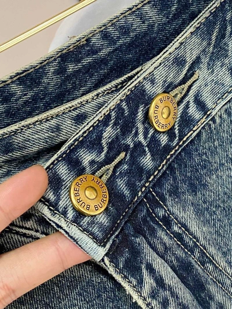 FashionForward Burberry Jeans 101302