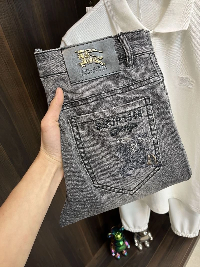 Minimalist Burberry Jeans 101299