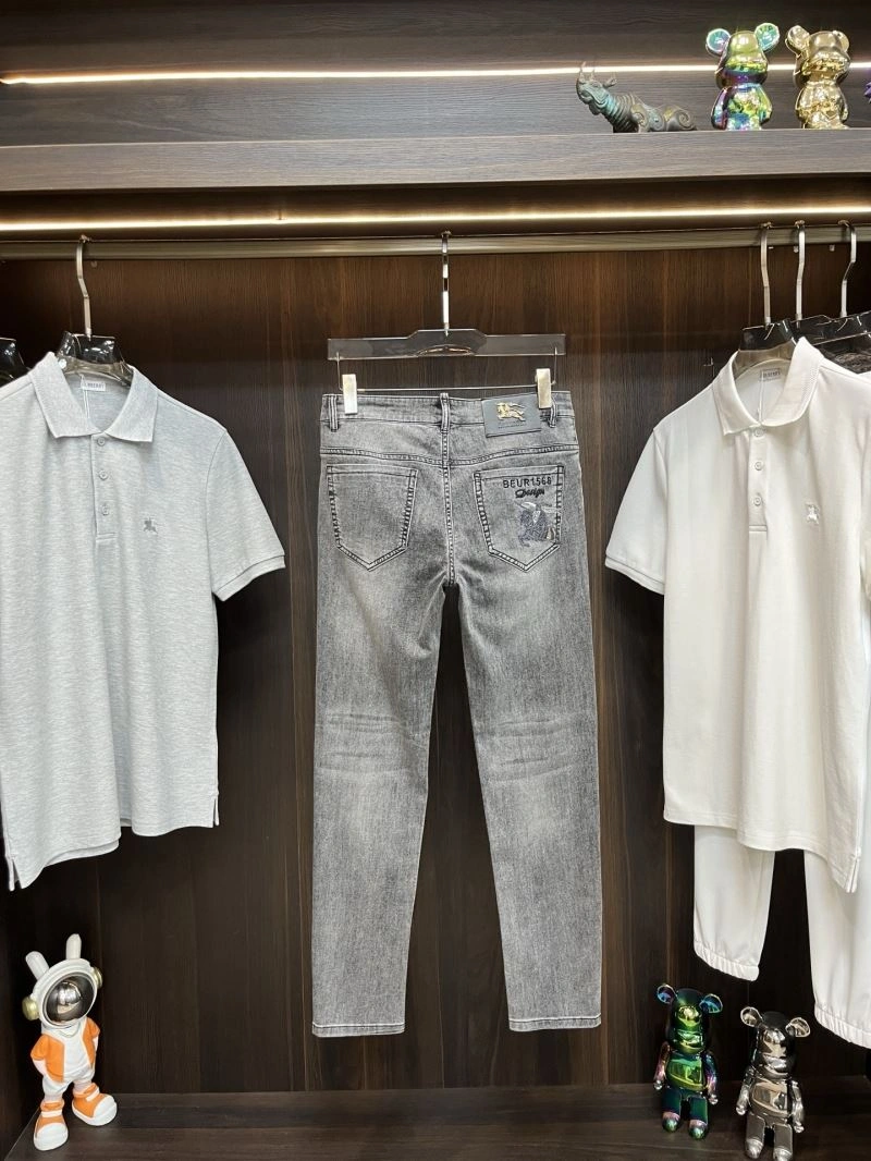Minimalist Burberry Jeans 101299