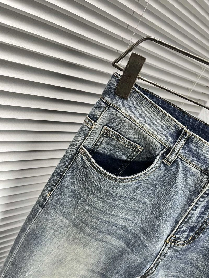 Effortless Burberry Jeans 101288