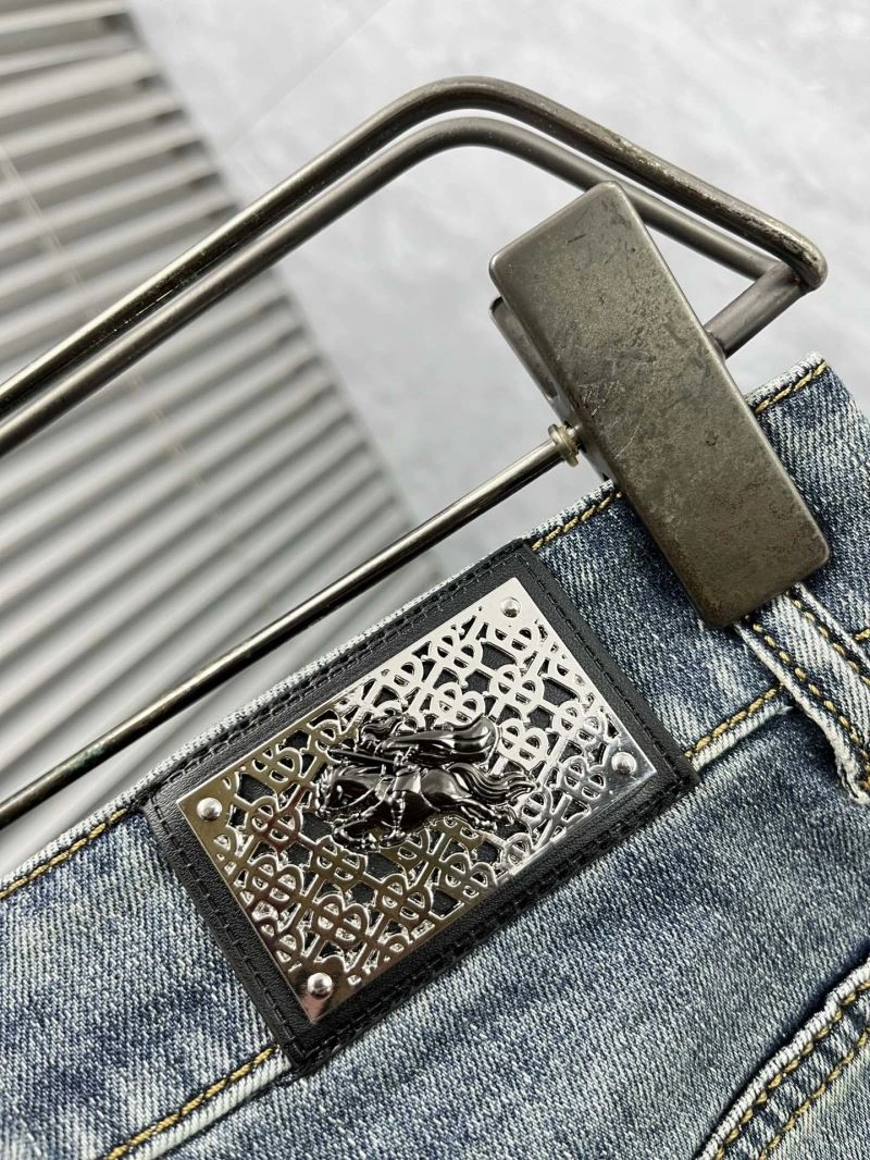 Effortless Burberry Jeans 101288