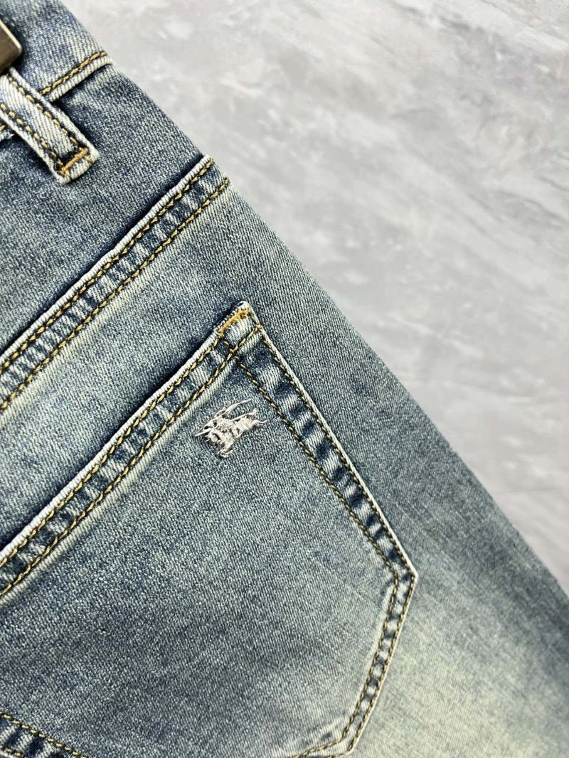 Effortless Burberry Jeans 101288