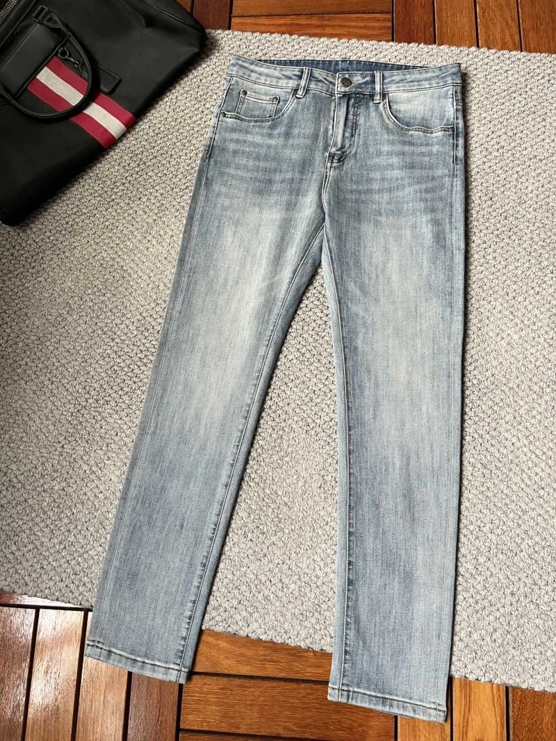 EyeCatching Burberry Jeans 101304