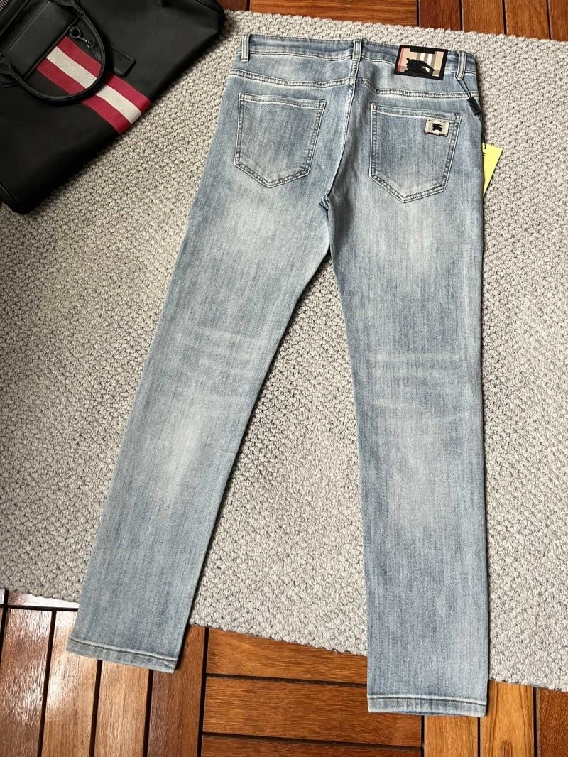 EyeCatching Burberry Jeans 101304