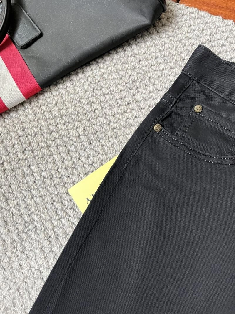 UrbanChic Burberry Jeans 101292