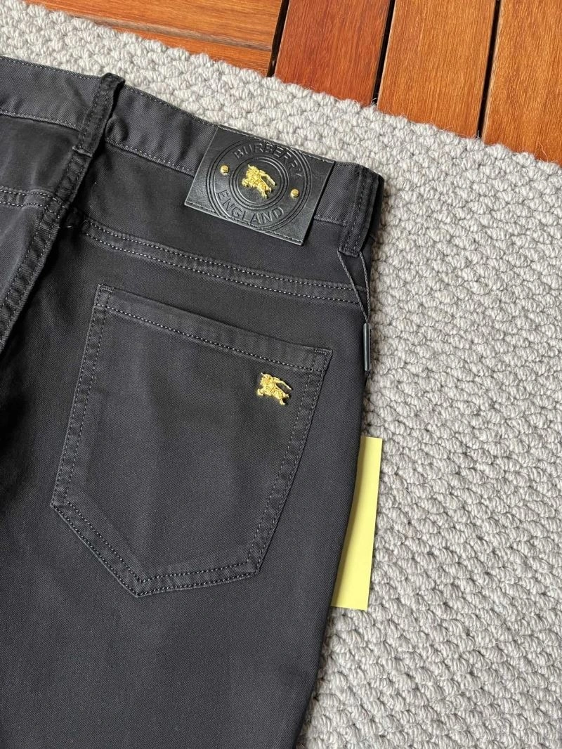 UrbanChic Burberry Jeans 101292