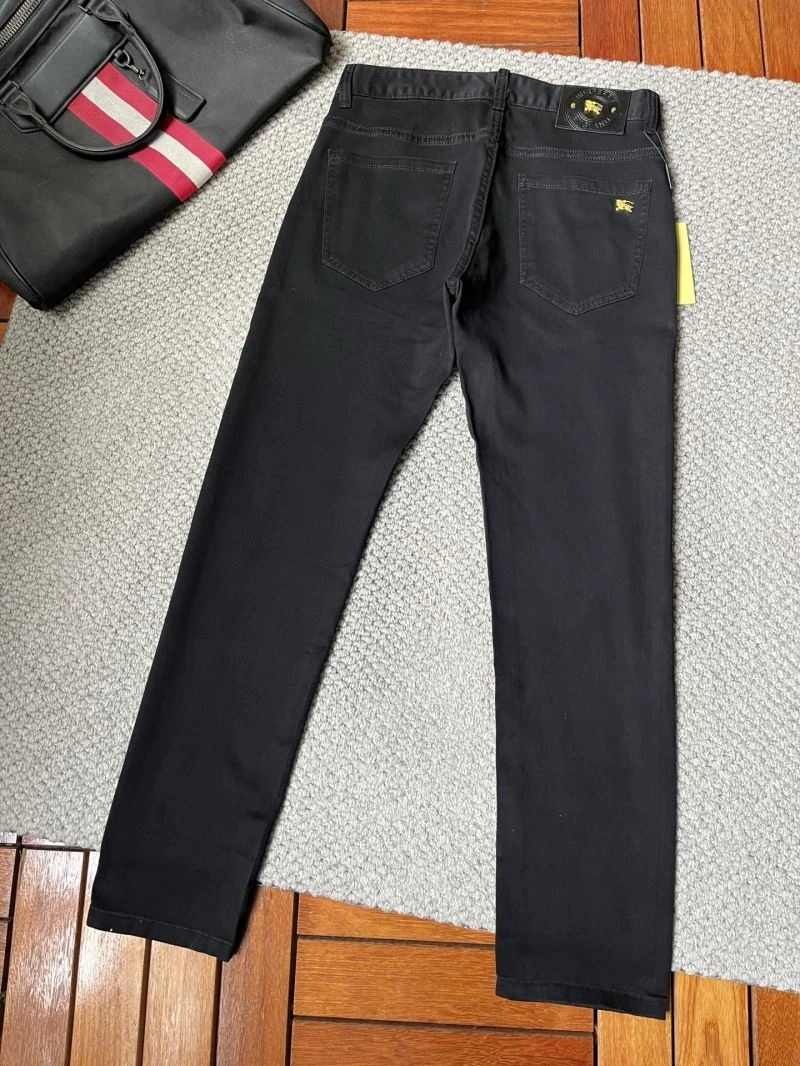 UrbanChic Burberry Jeans 101292