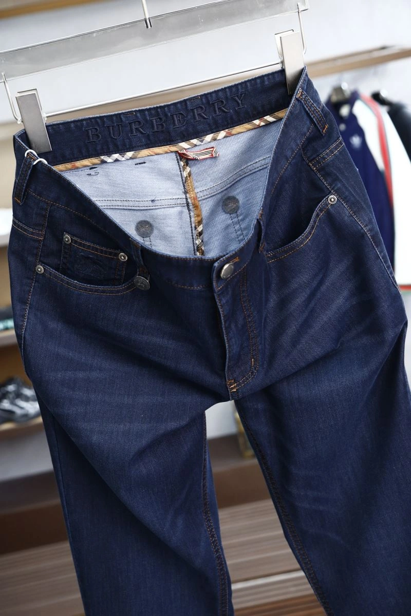 Burberry Jeans Versatile 101331