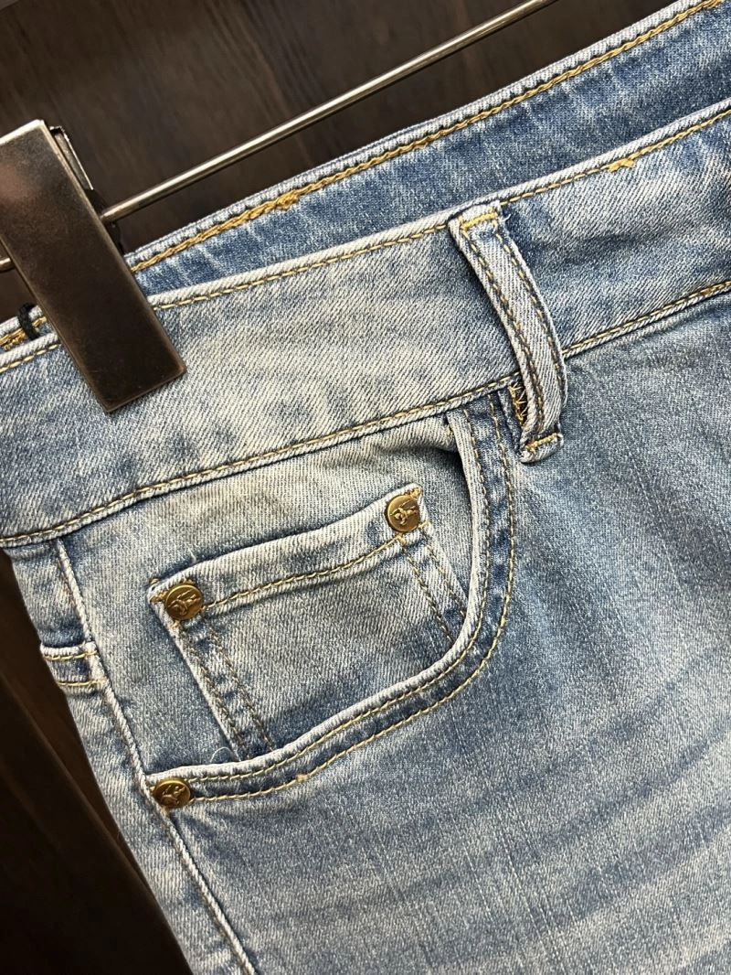 Effortless Burberry Jeans 101314