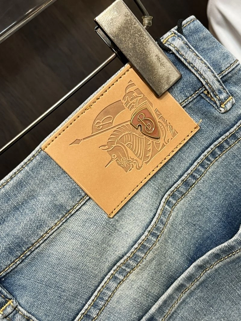 Effortless Burberry Jeans 101314