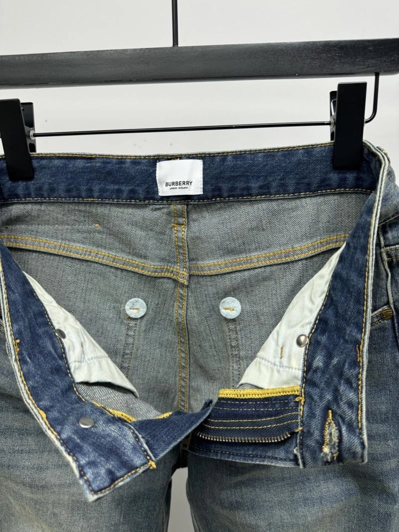FashionForward Burberry Jeans 101274