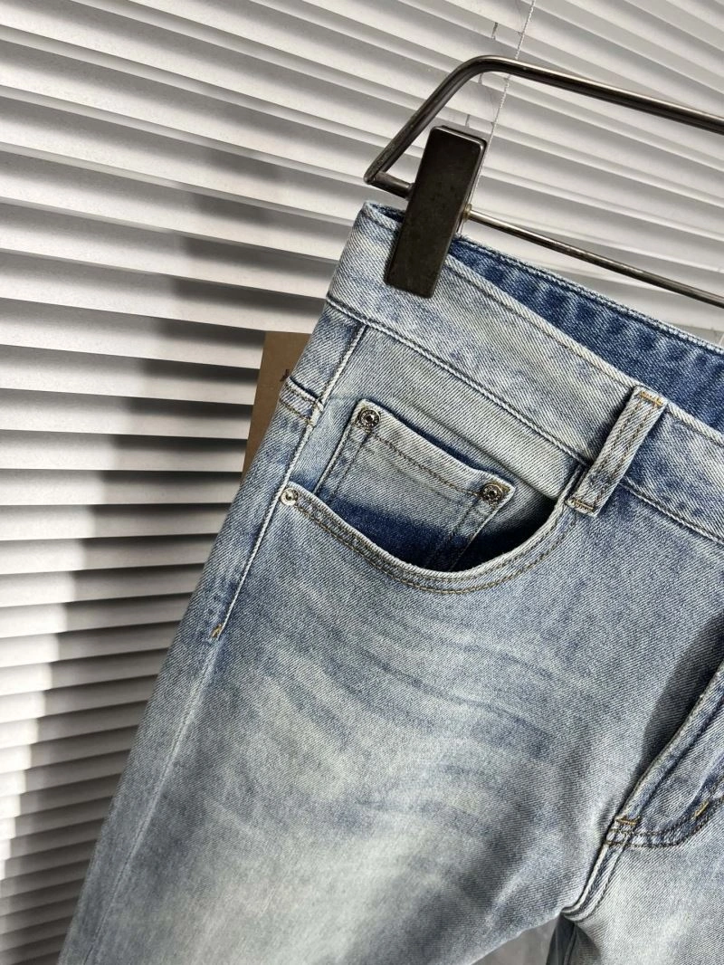 Fashionable Burberry Jeans 101258