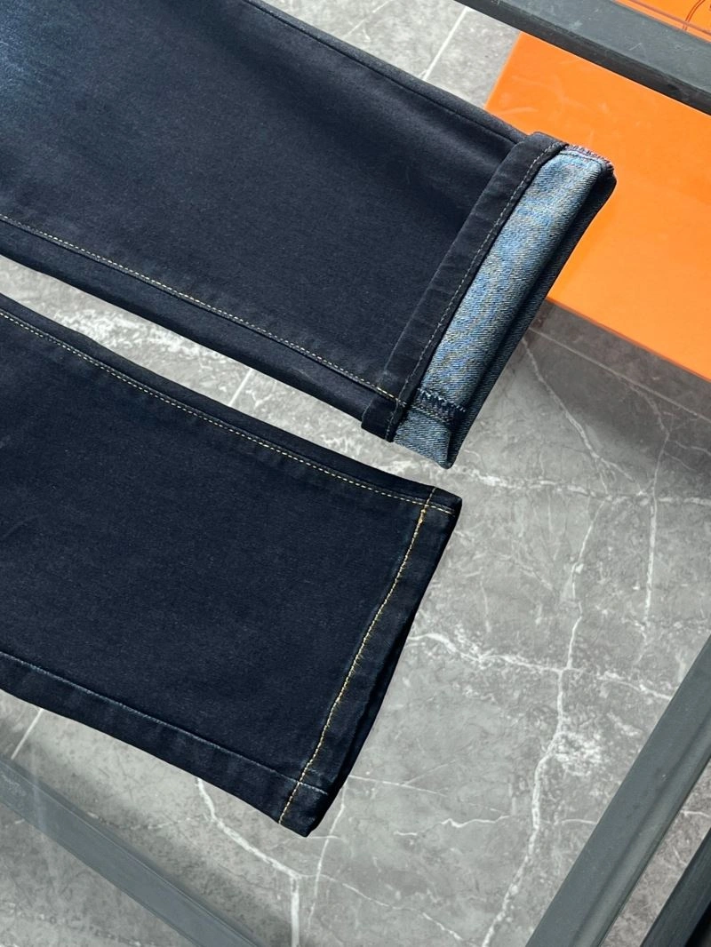 Popular Burberry Jeans 100818
