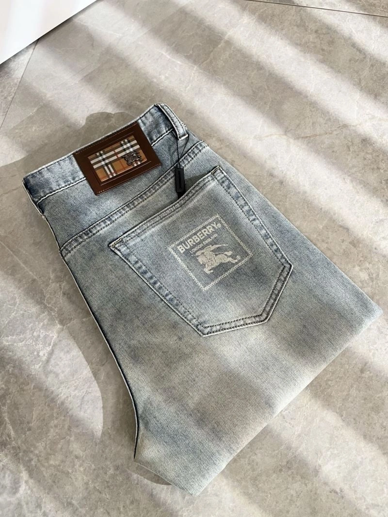 Burberry Jeans Versatile 100814