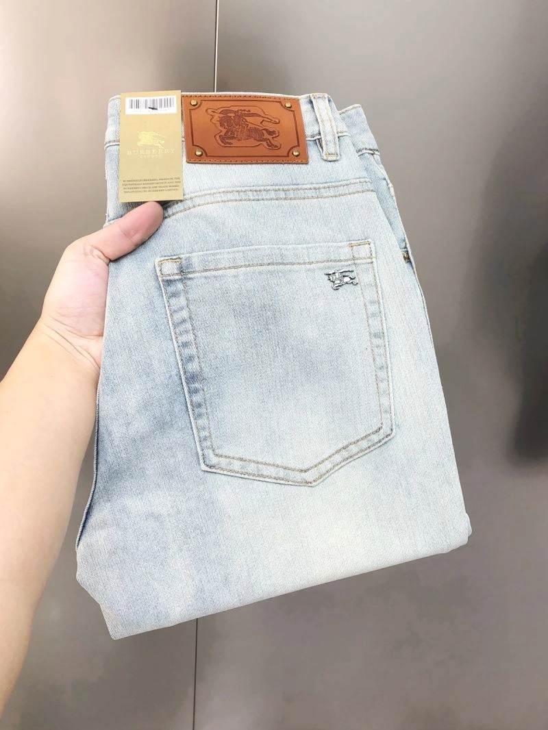 Burberry Jeans WellDesigned 100817