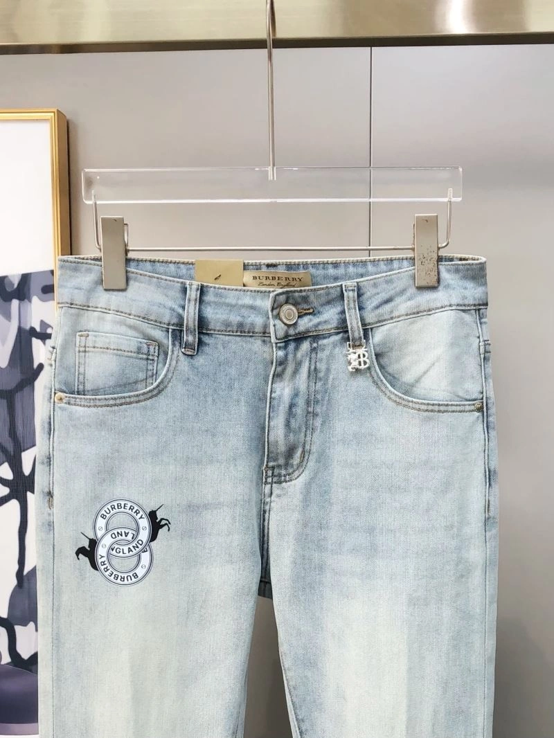 Burberry Jeans WellDesigned 100817