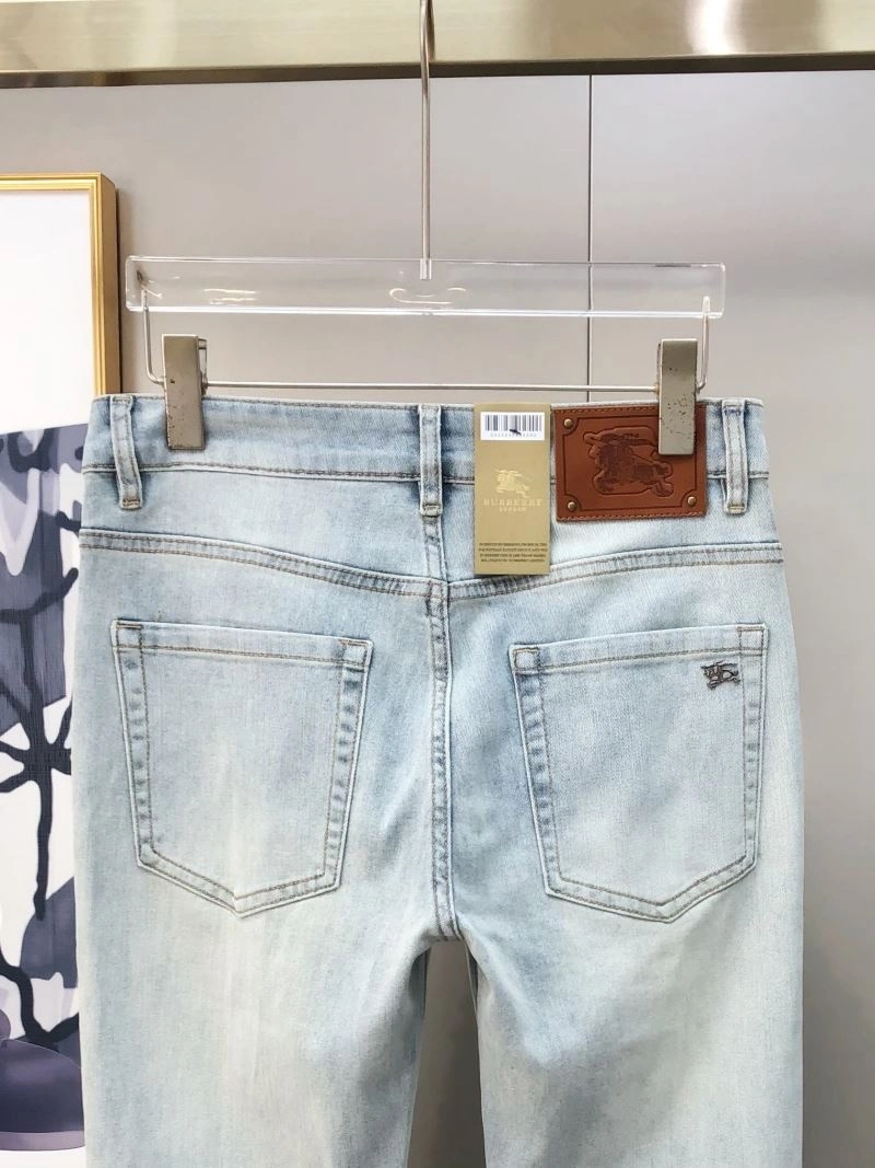 Burberry Jeans WellDesigned 100817