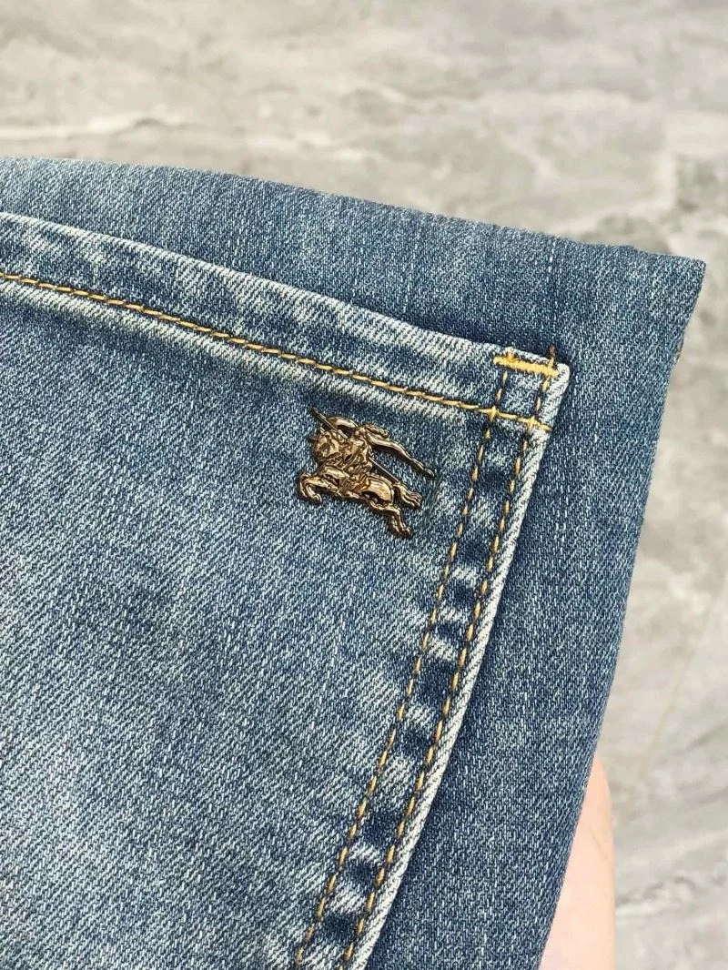 Unique Burberry Jeans 100850