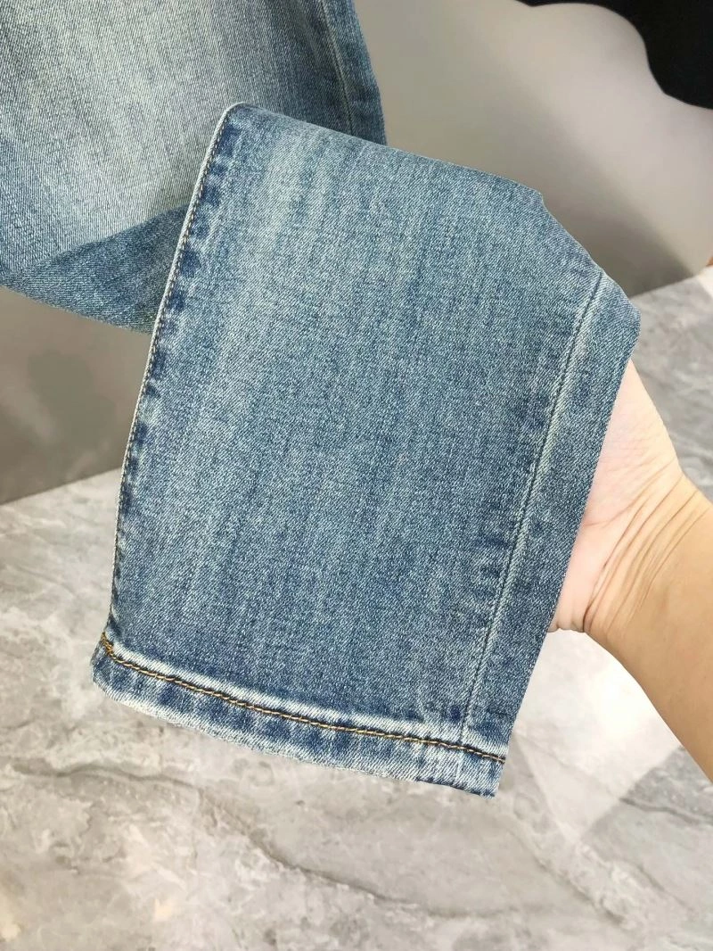 Unique Burberry Jeans 100850