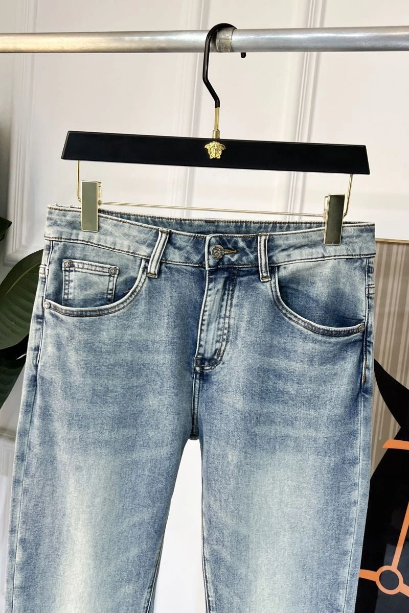 Popular Burberry Jeans 100815