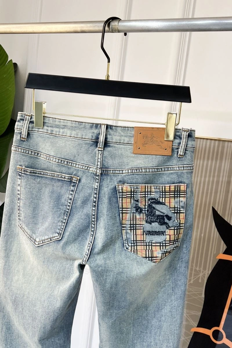 Popular Burberry Jeans 100815