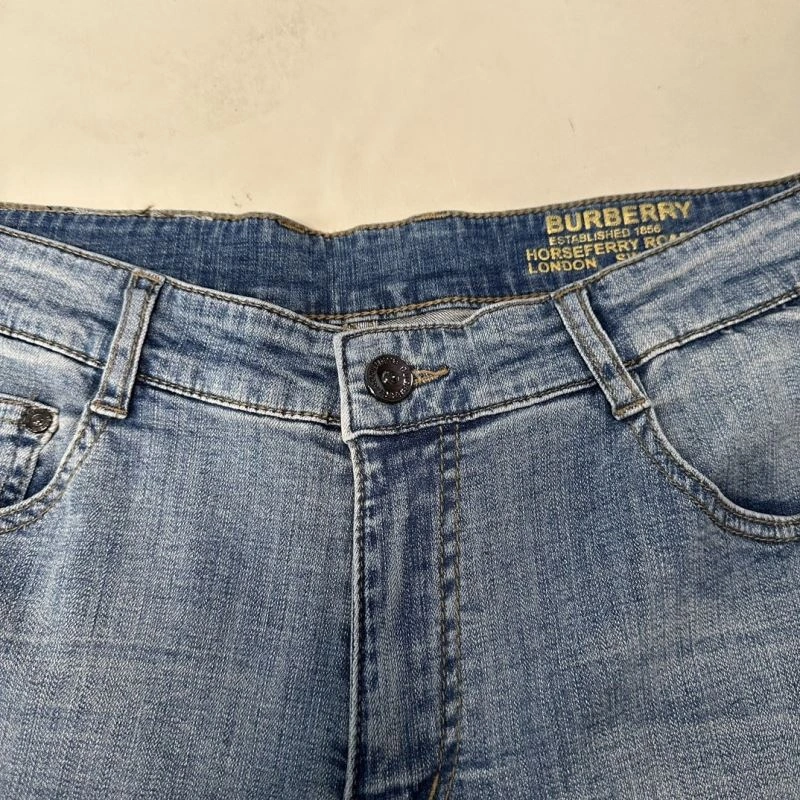 Snug Burberry Jeans 100808