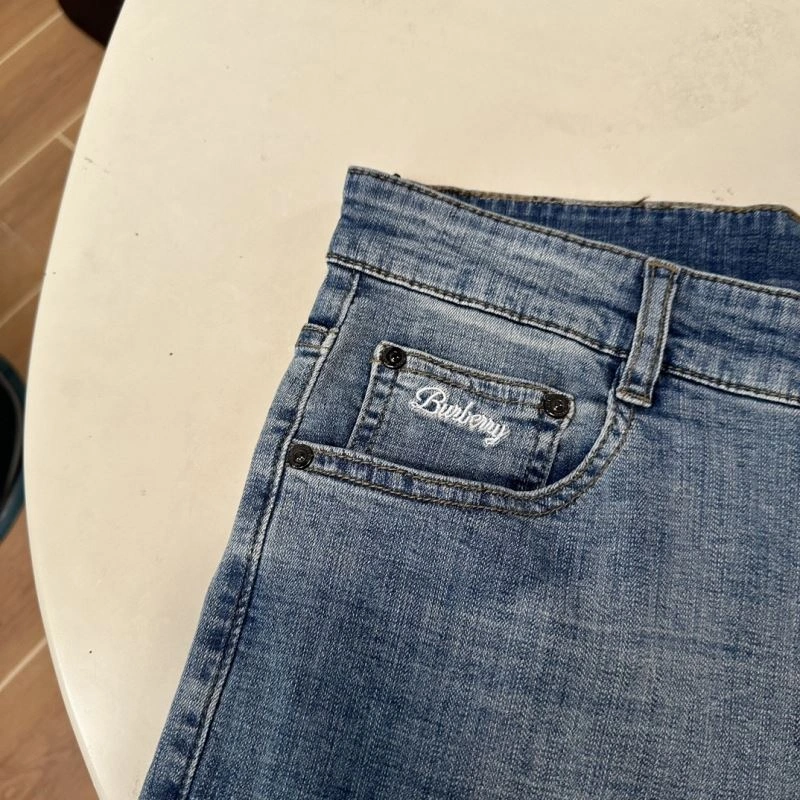 Snug Burberry Jeans 100808