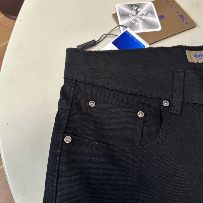 Stretchable Burberry Jeans 100811
