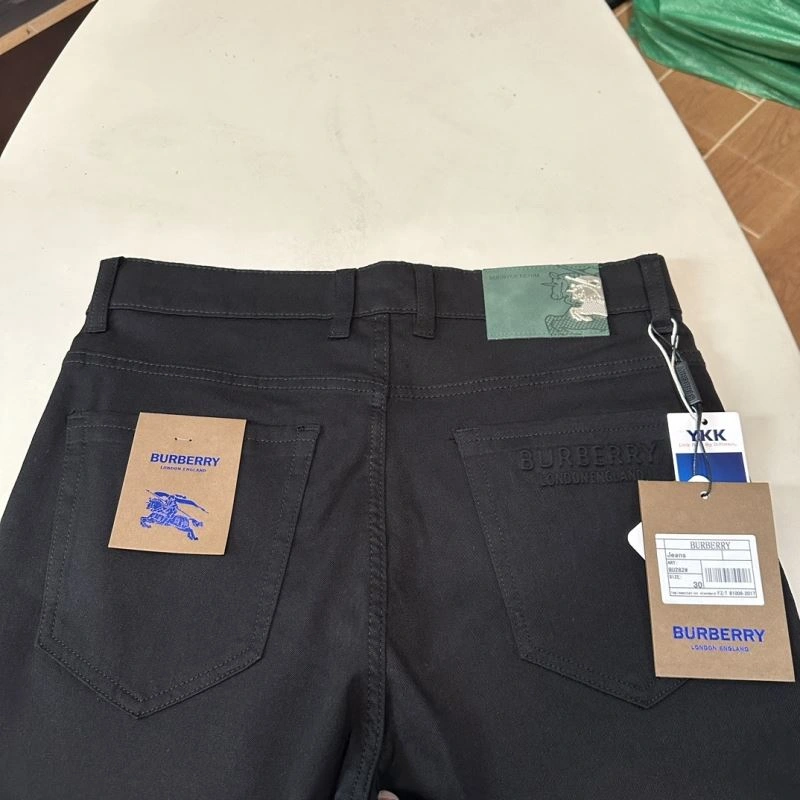 Stretchable Burberry Jeans 100811