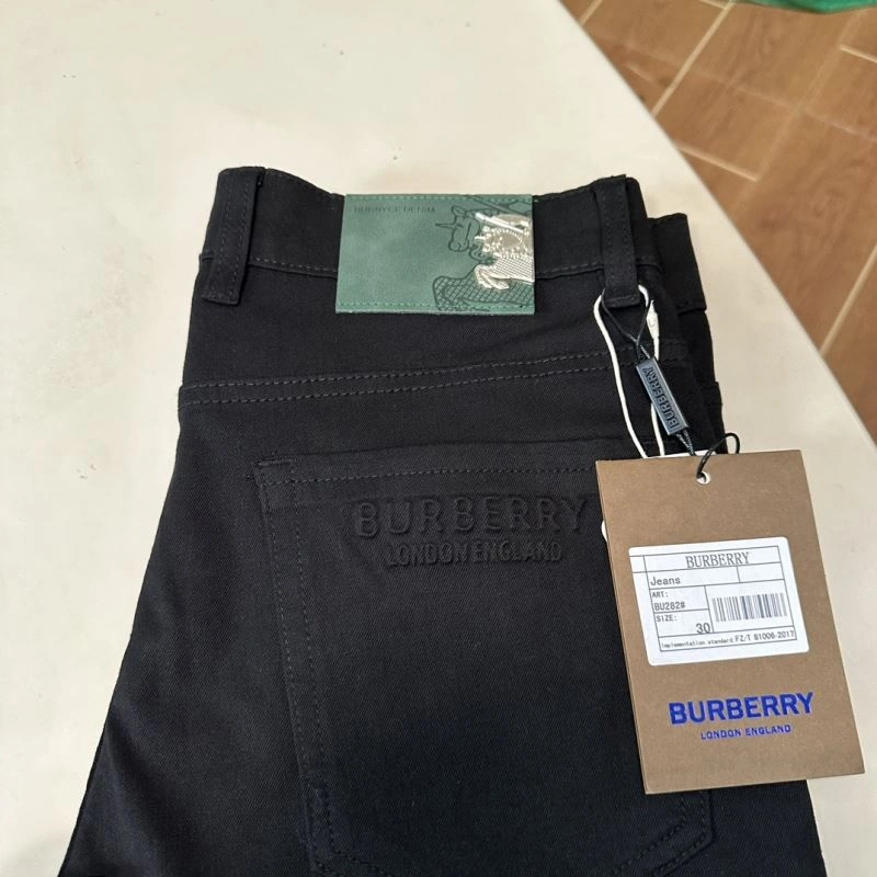 Stretchable Burberry Jeans 100811