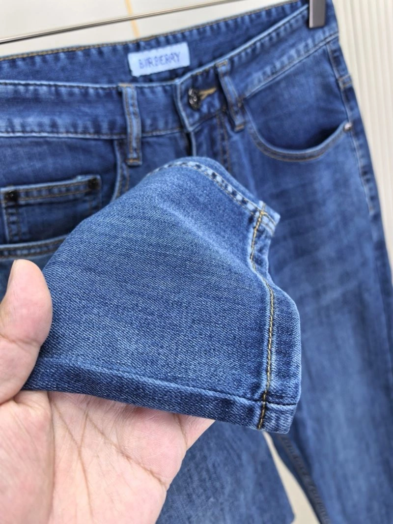 Burberry Jeans WaterResistant 100812