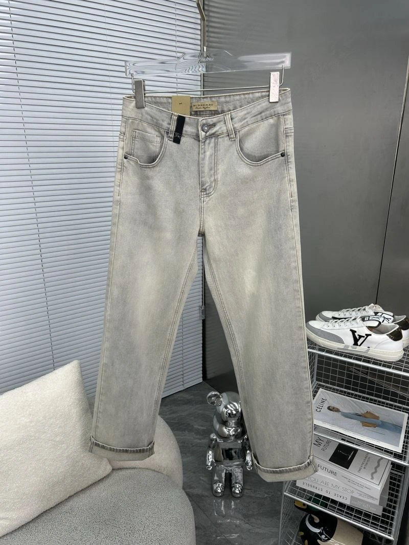 Burberry Jeans Versatile 100331