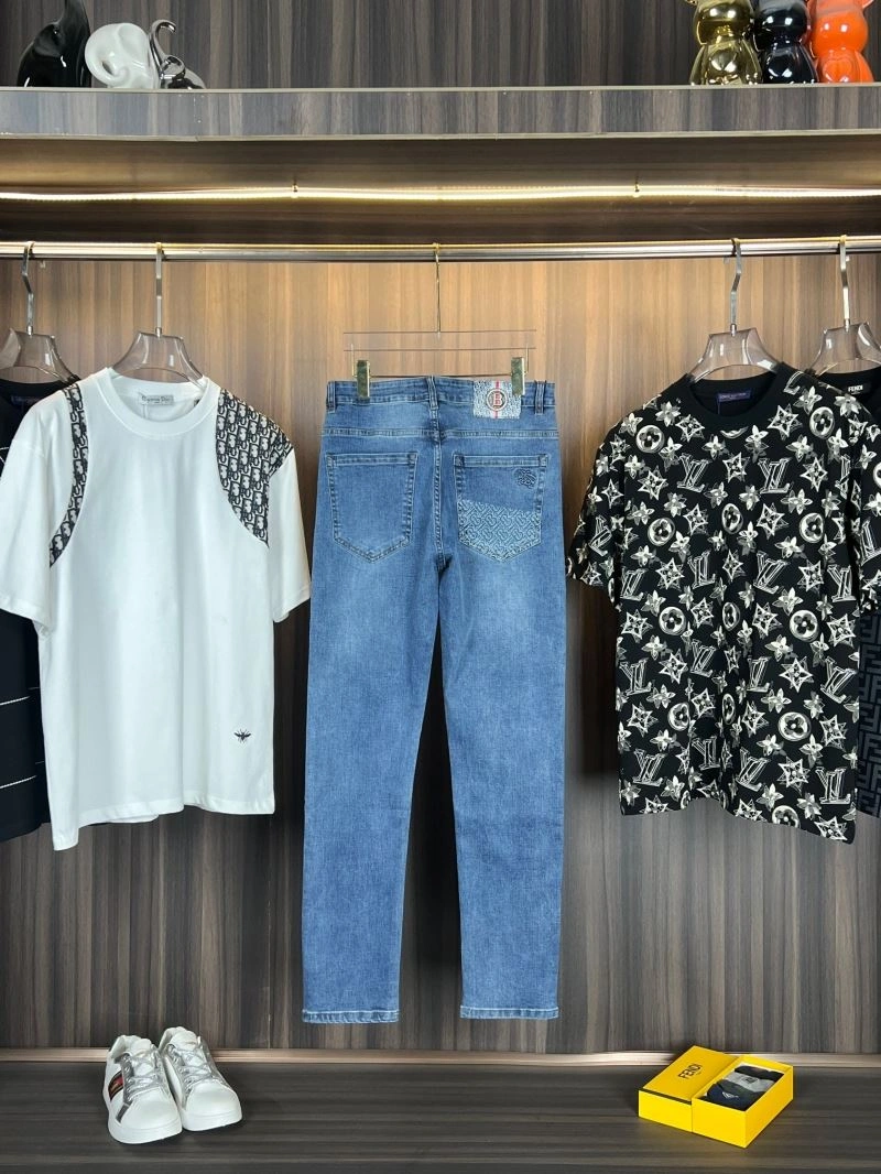 Burberry Jeans MultiPurpose 100303
