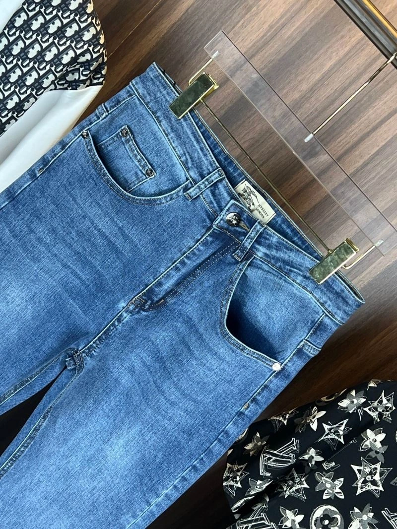 Burberry Jeans MultiPurpose 100303