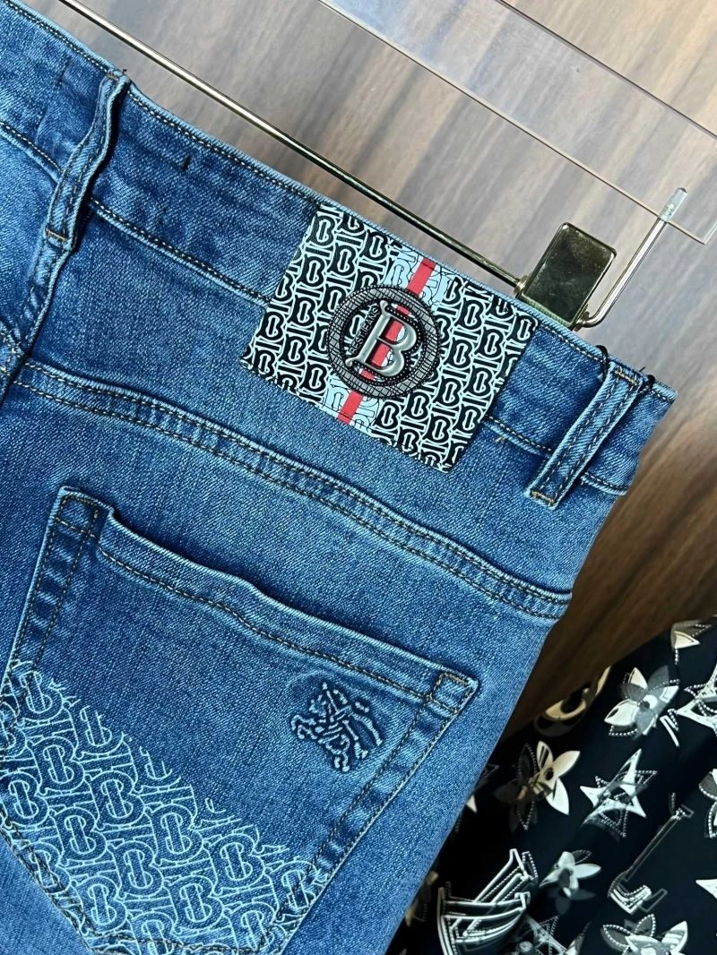 Burberry Jeans MultiPurpose 100303