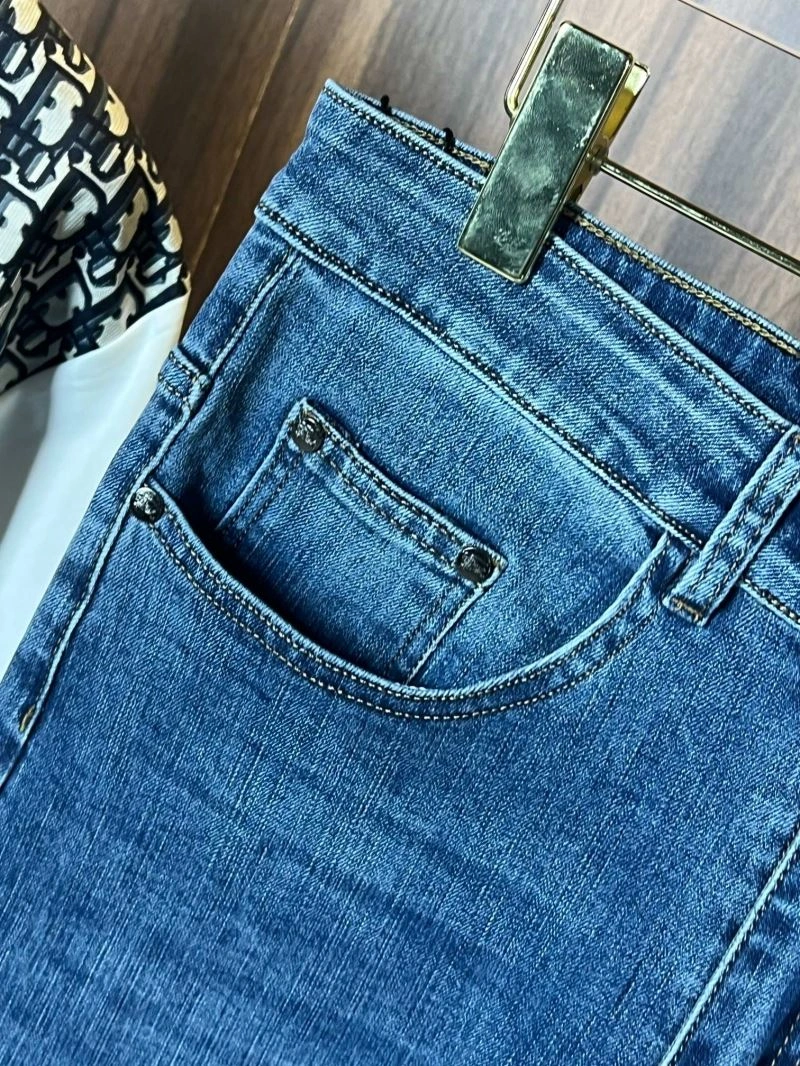 Burberry Jeans MultiPurpose 100303
